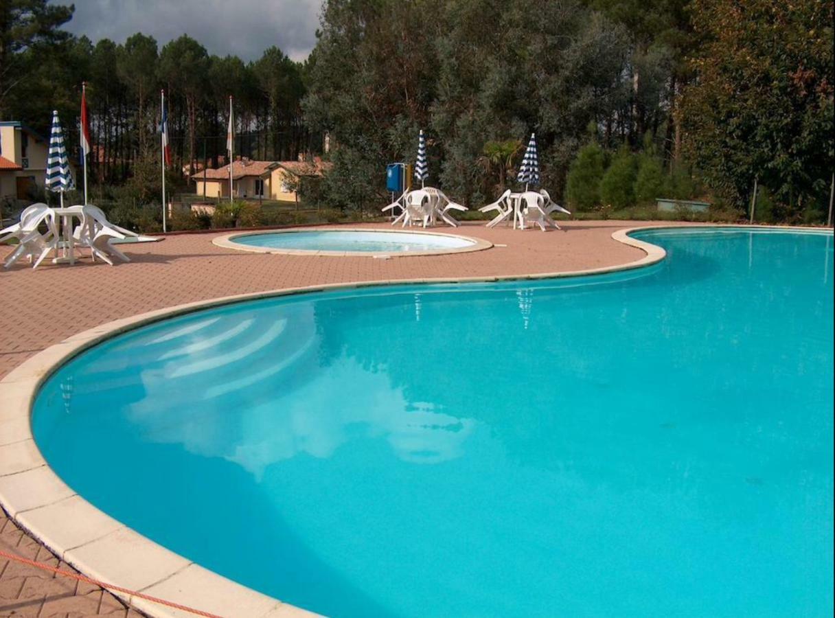 Maison De Vacances Village Ocelandes Saint-Julien-en-Born Bagian luar foto